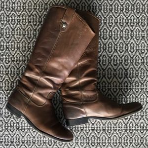 Frye Melissa Button Boot in Fawn